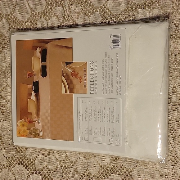 Reflections Tablecloth - Picture 2 of 4